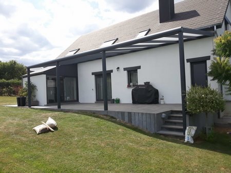 Réalisation d’une pergola de grandes dimensions en province de Namur