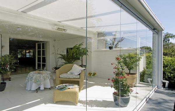 Home inspiration: sliding glass walls