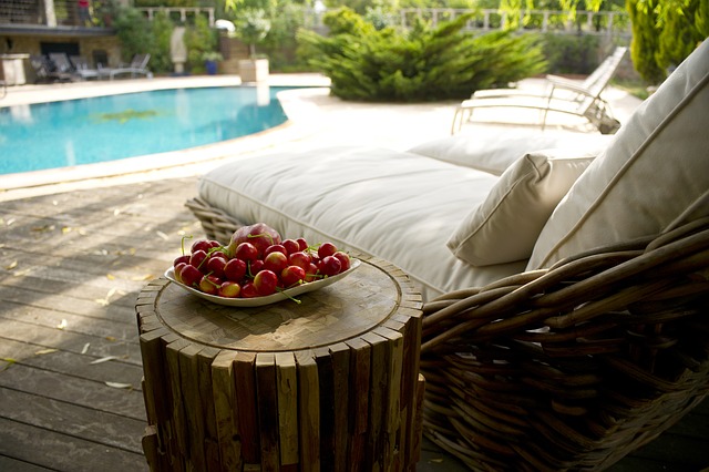 Un air de vacances dans votre jardin avec une pergola