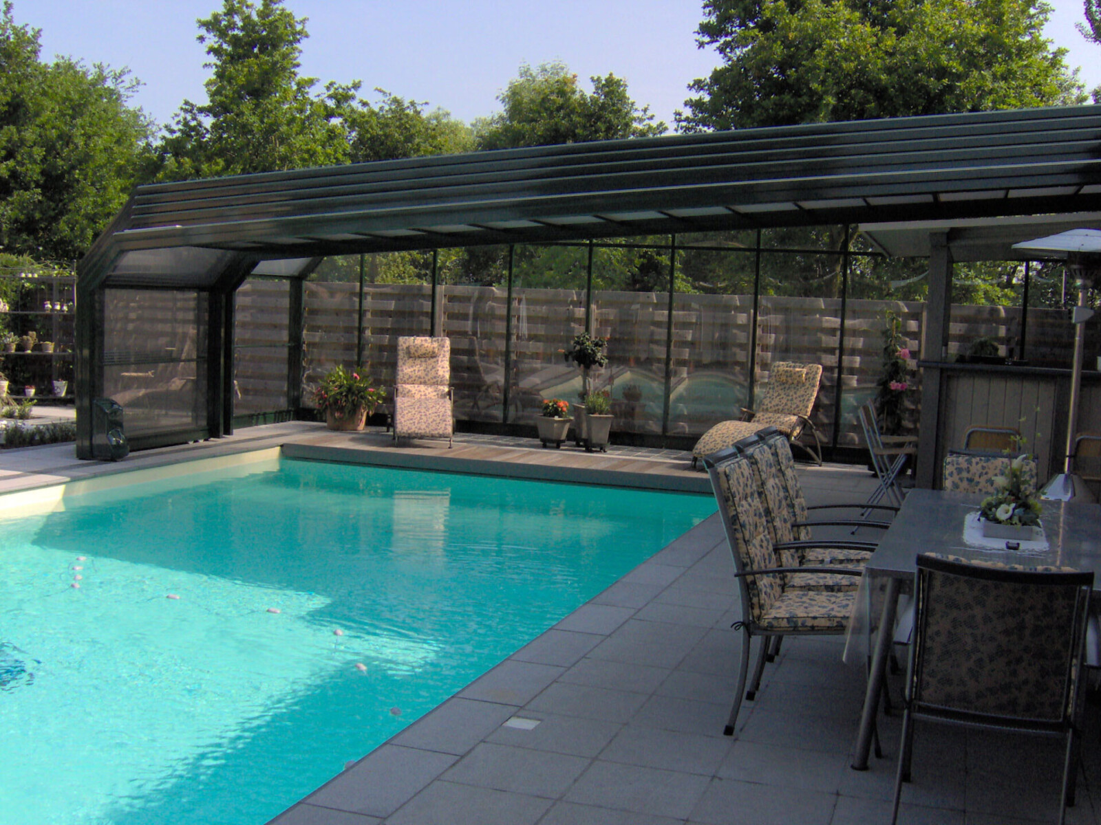 high pool enclosure  