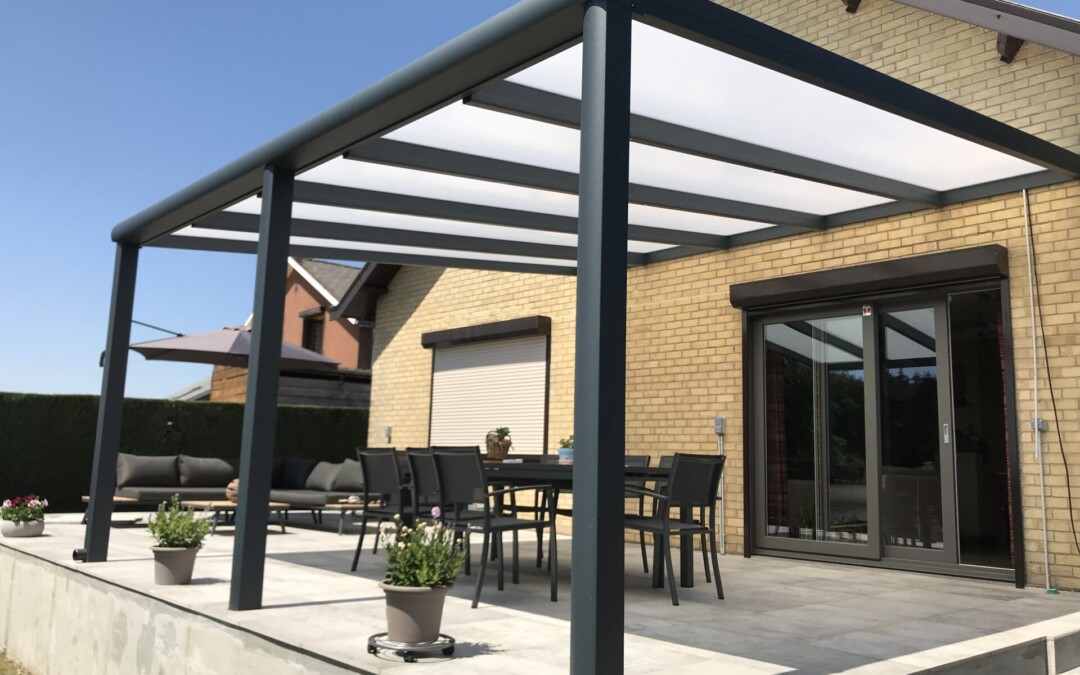 7 tips to maintain your patio enclosure and make it last!