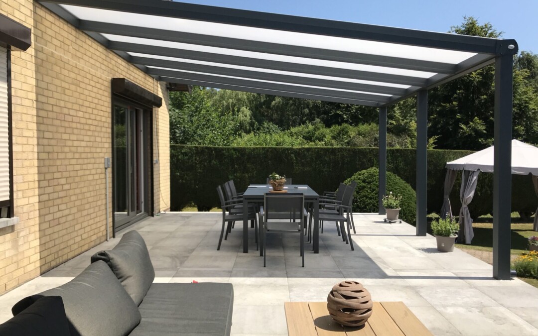 What are the advantages of aluminum pergolas?