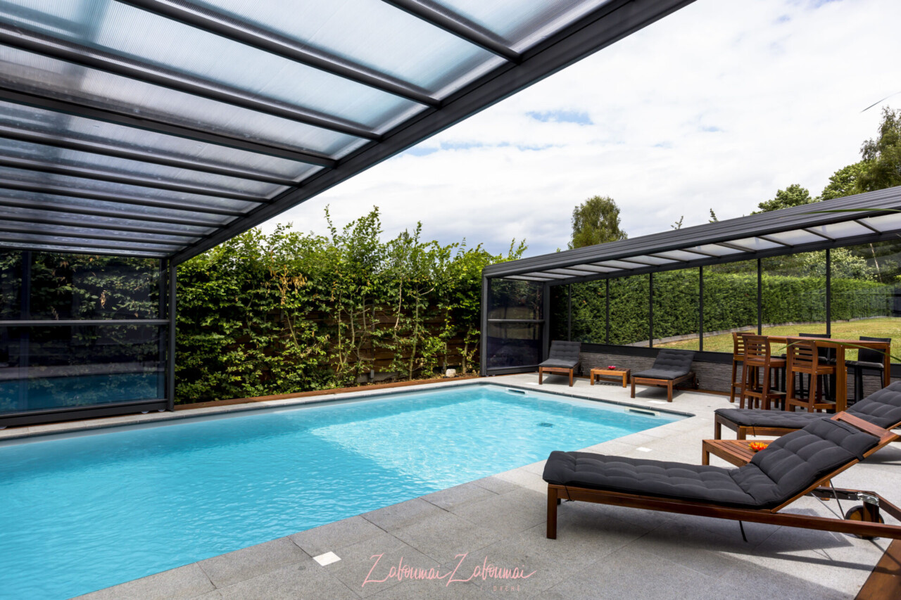 High pool enclosure | VERANDAIR®