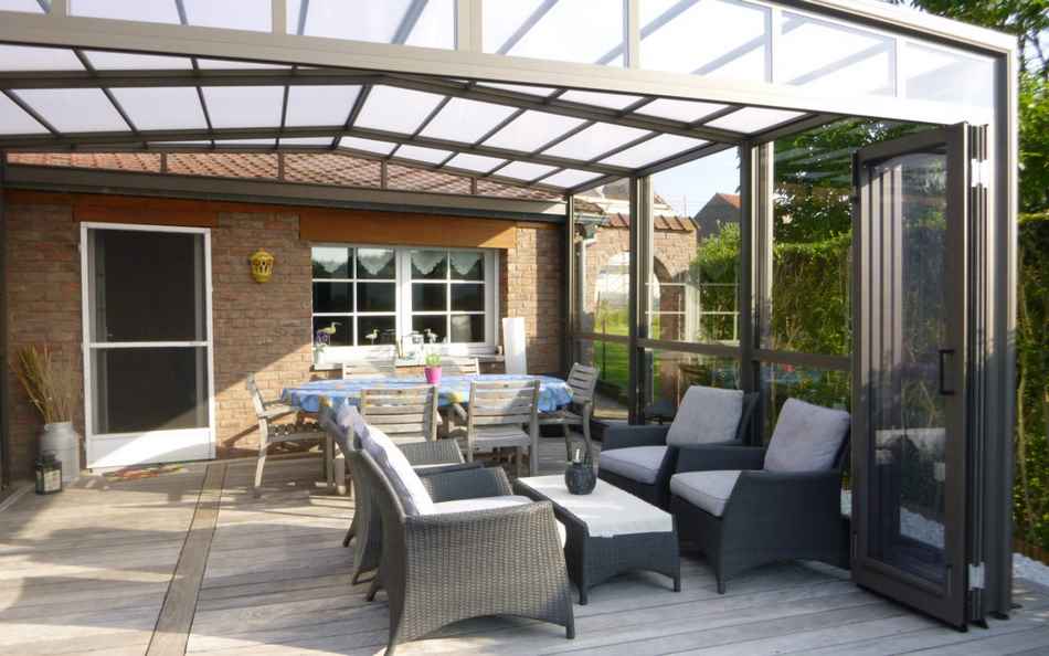 retractable veranda for the terrace of a classic Verandair house