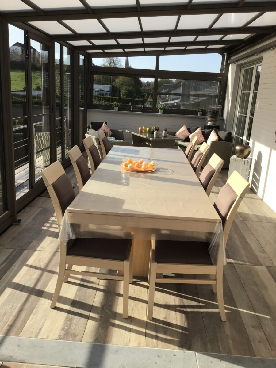 Example of a conservatory with a polycarbonate roof