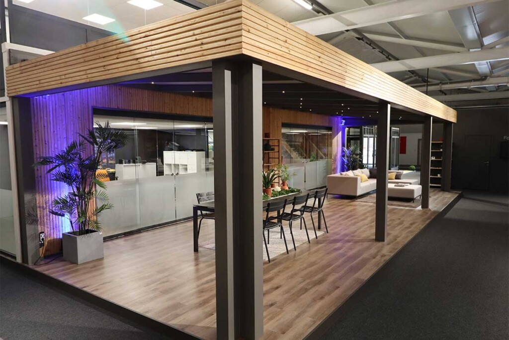 Pergola prestige dans un showroom Verandair